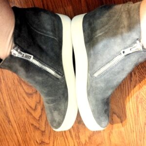 Steve Madden Dark Gray High-Top Sneakers